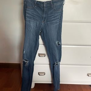dark blue hollister jeans